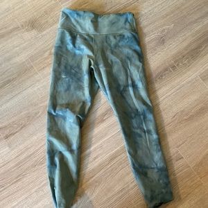 JoyLab workout leggings, size medium, greenish/blueish